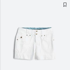 White twill shorts size 8.
